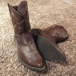 Brown cowgirl boots!